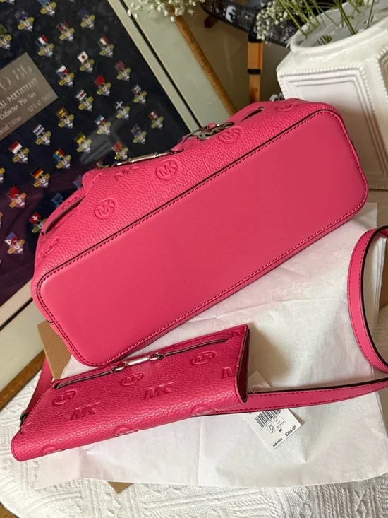Michael Kors Hot Pink Embossed Leather Tote with Matching Wallet - Picture 4 of 12